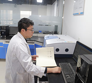 与青岛科技大学成立联合研发实验室