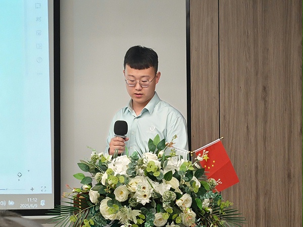 0d764573d48a433454d8fe7e8692456