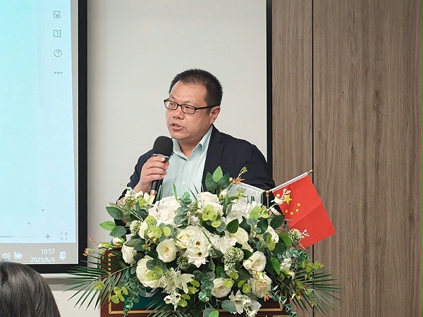 1fd01b8d2b066b79b2b3390560b6ece