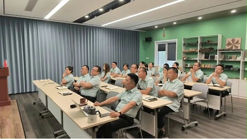 佳百特年中总结大会