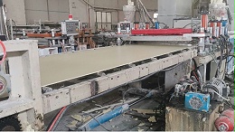 佳百特工程师给客户解决PVC木饰面基材发脆问题