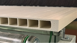 佳百特稳定润滑体系 助力 WPC 门板生产提质增效